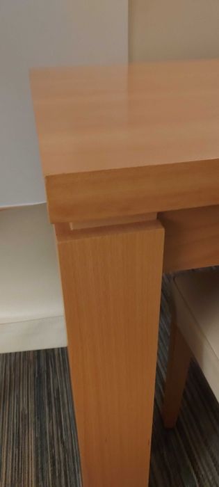 Mesa de jantar com cadeiras