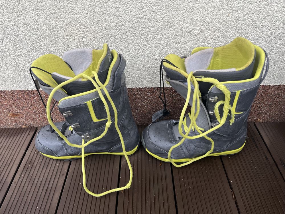 Buty na snowboard r.43