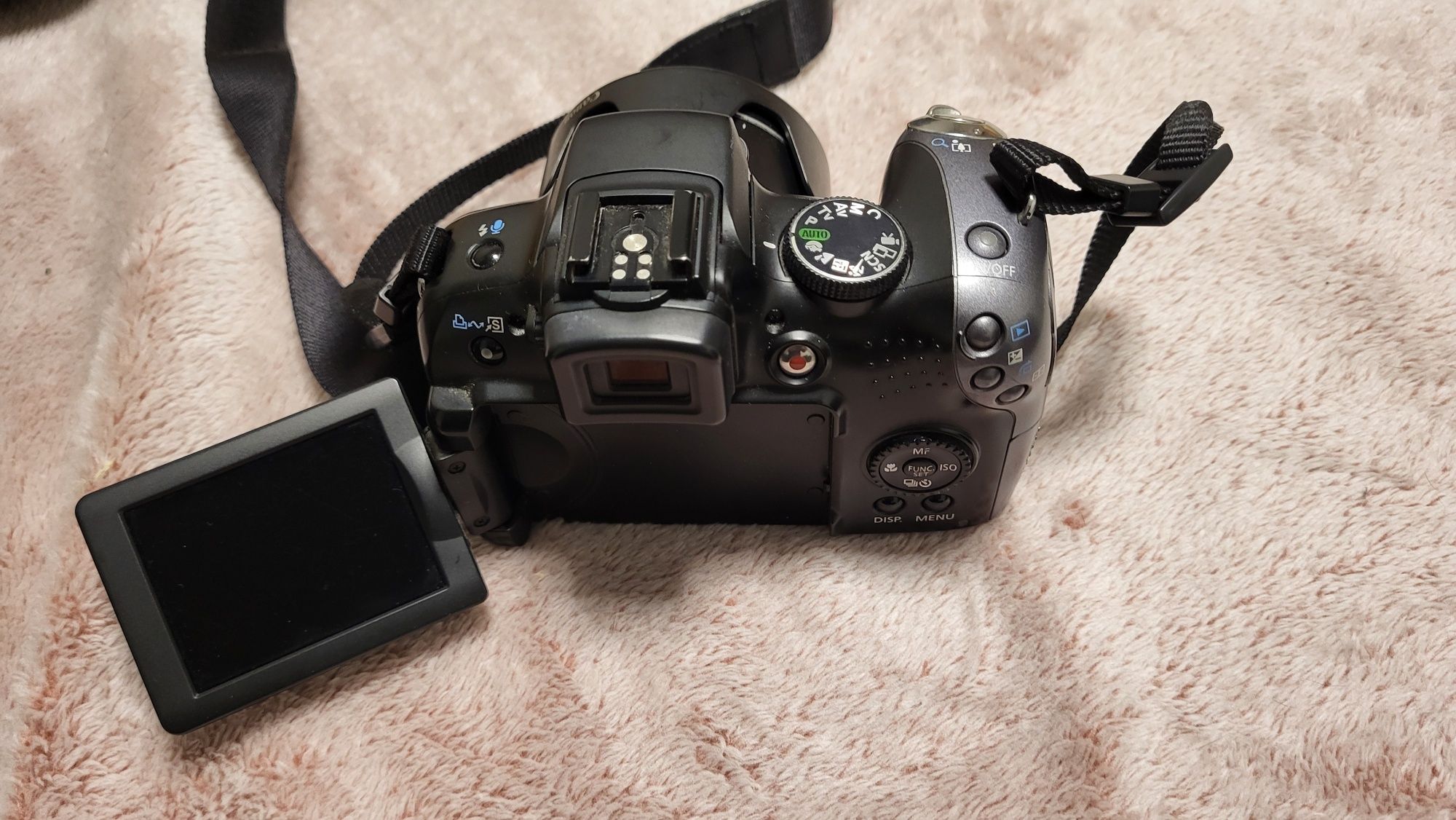 Фотоапарат Canon SX10IS