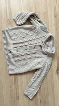 Beżowy sweterek na guziczki r. 86