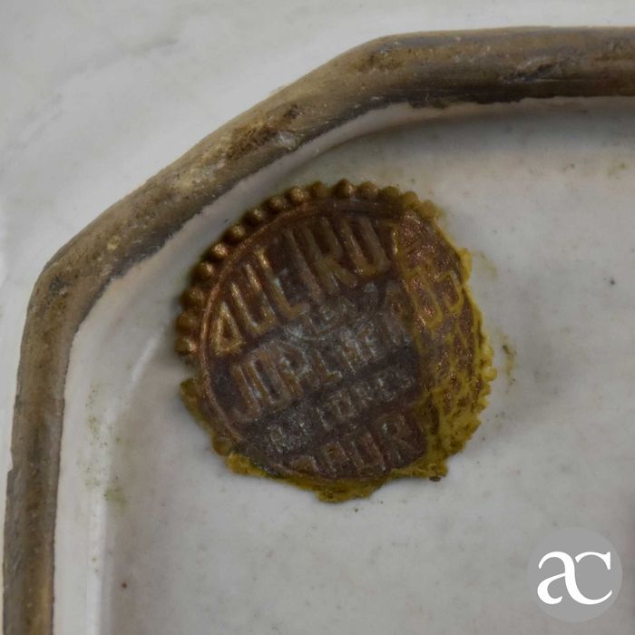 Travessa Battistini com brasão rebordo e asas Prata Queiroz Joalheiros