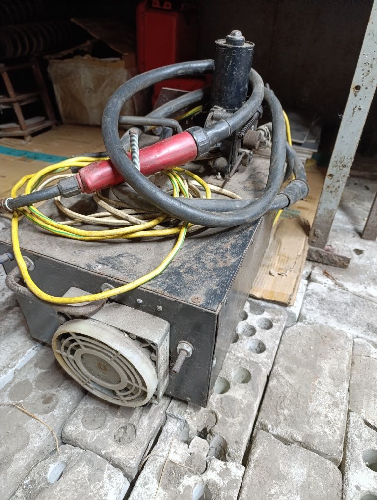 Продам зварювальний напівавтомат!!!