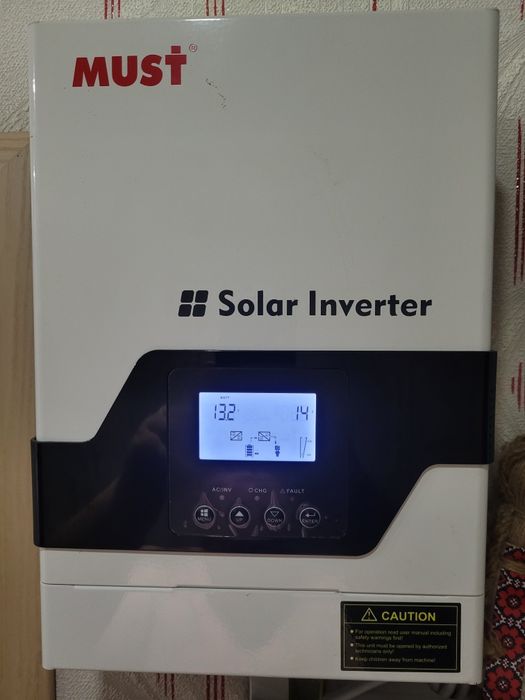 Гібридний інвертор 12в з акумуляторами LIFEPO4 12V