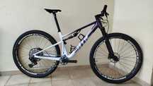 Bicicleta BMC Fourstroke One (sem rodas)