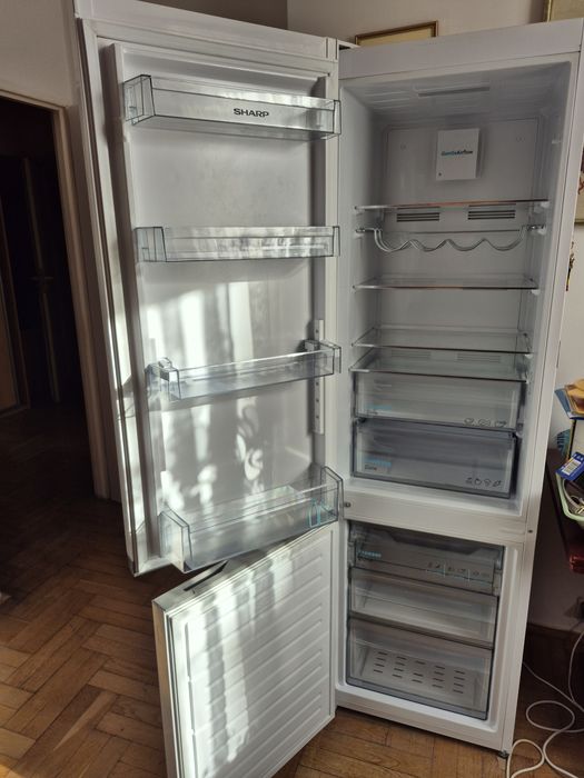 Chłodziarko-zamrażarka SHARP