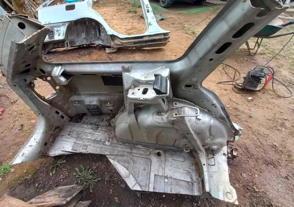 Skoda Octavia a5 шкода а5 задня четверть , ланжерон