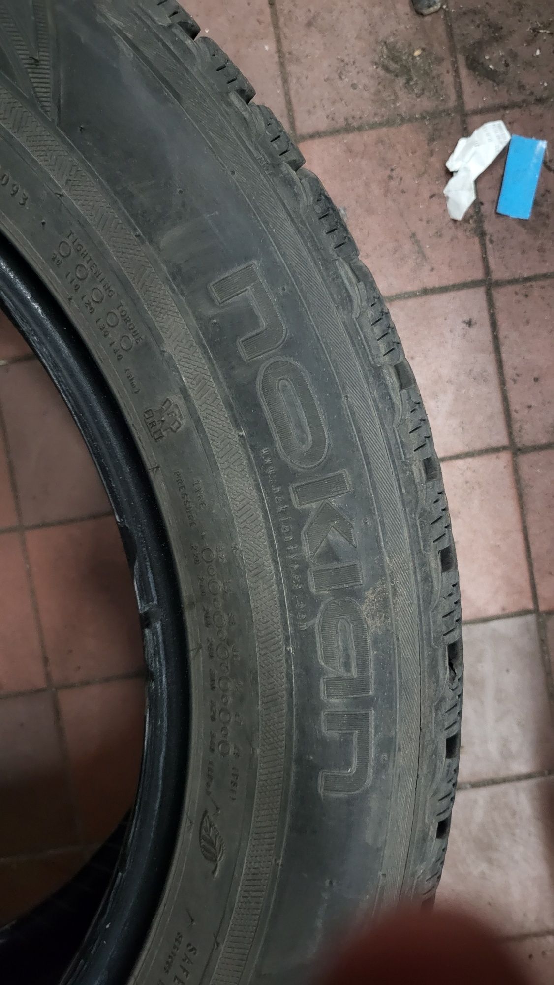 215/60/R16 opony zimowe Nokian np Toyota  C-HR