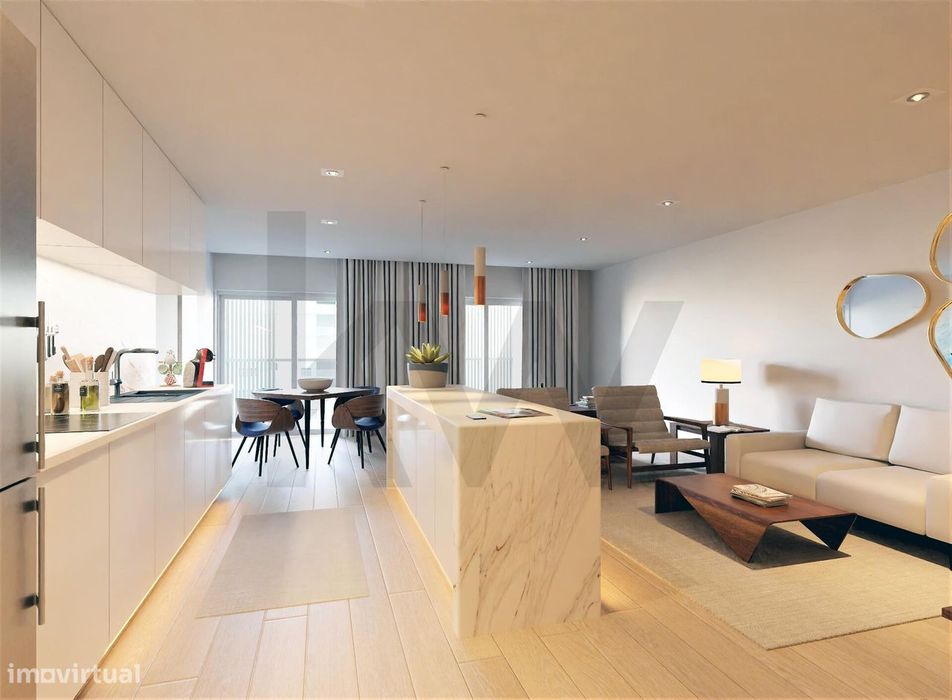 Fantástico apartamento de Luxo T2  com 77,40 m2 a 500 mts da praia do