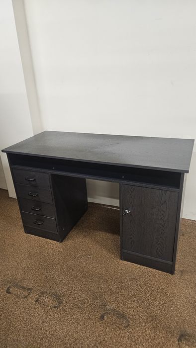 REZERWACJA Biurko szare za darmo