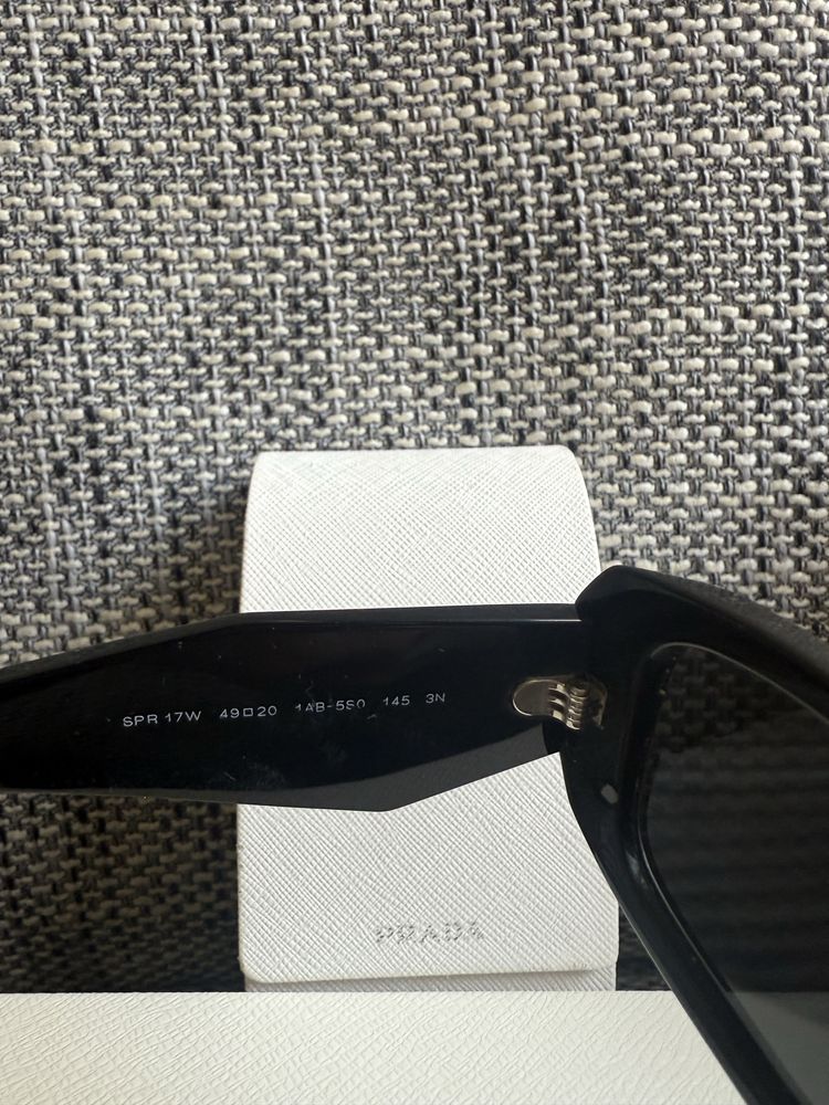 PRADA okulary przeciwsłoneczne