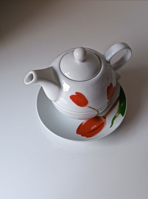 Zestaw do herbaty 2w1 biała porcelana dzbanek filiżanka spodek wieczko