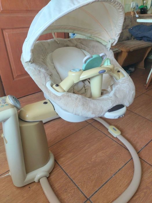 Гойдалка для немовлят Graco Sweetpeace