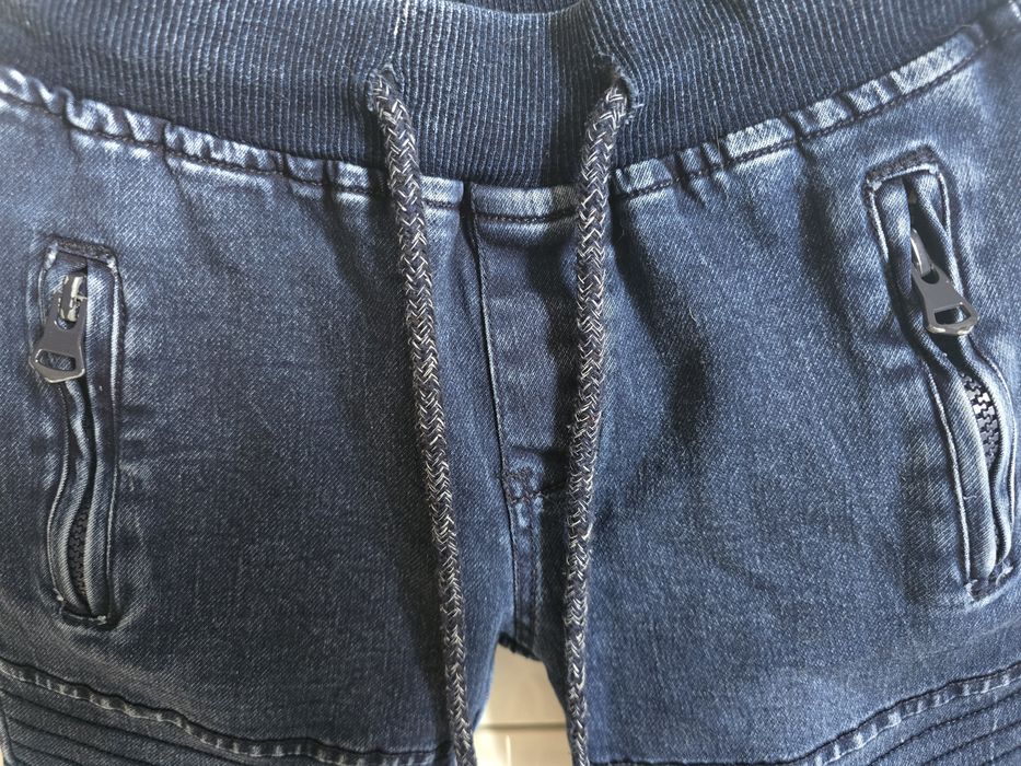 Jeansy chłopięce jogger 122cm