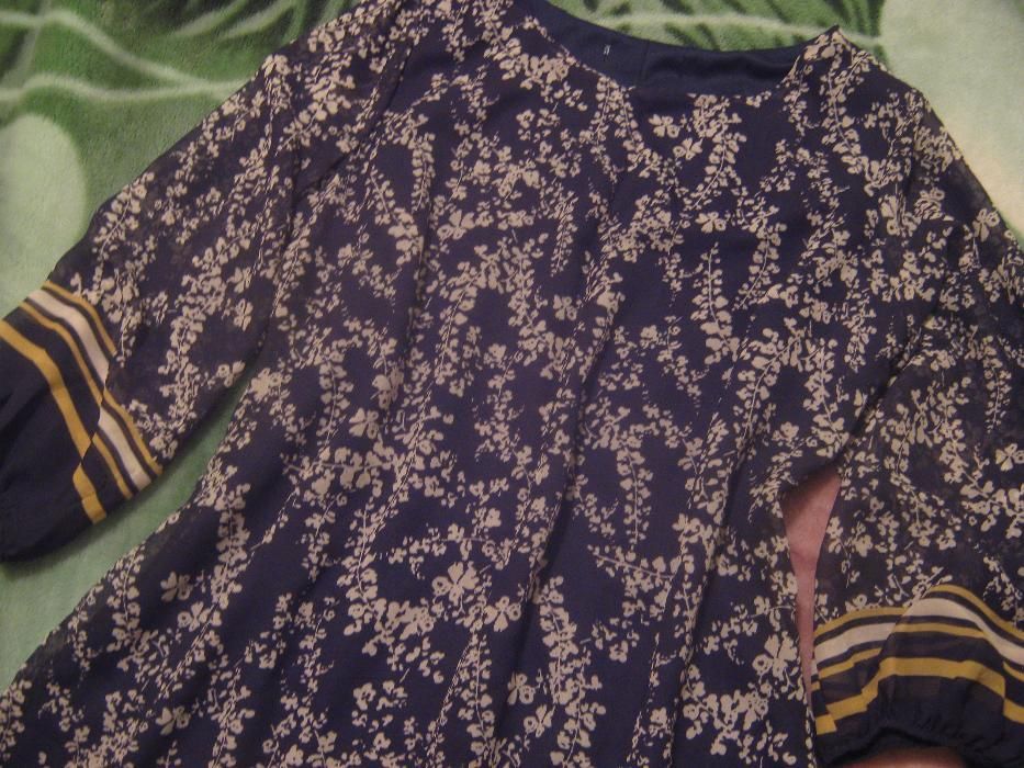 Нарядное красивое легкое платье, отдам дешево