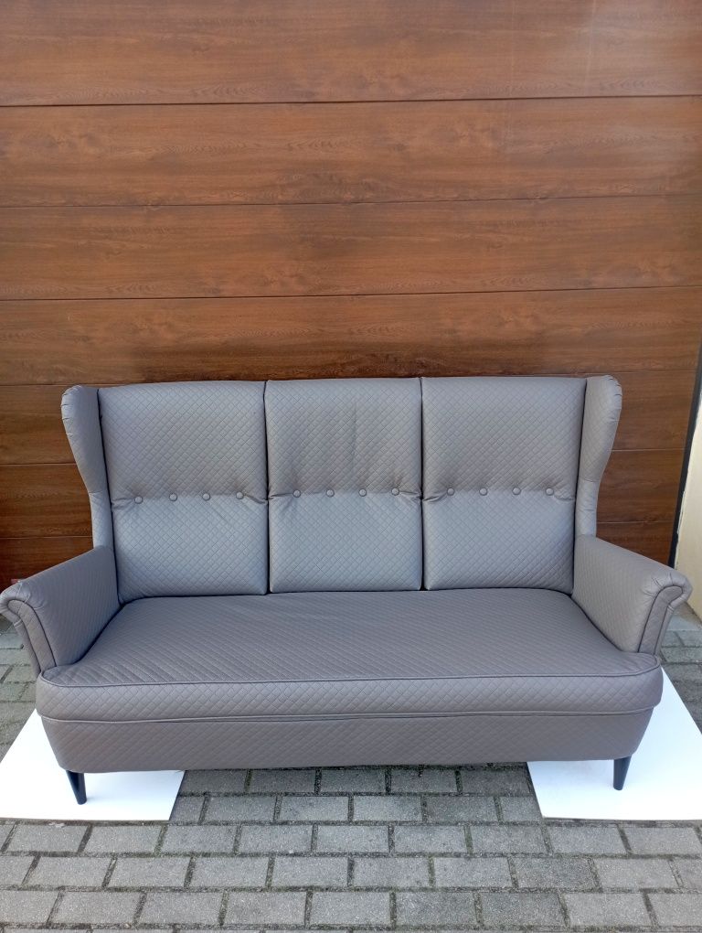 Sofa 3 osobowa .