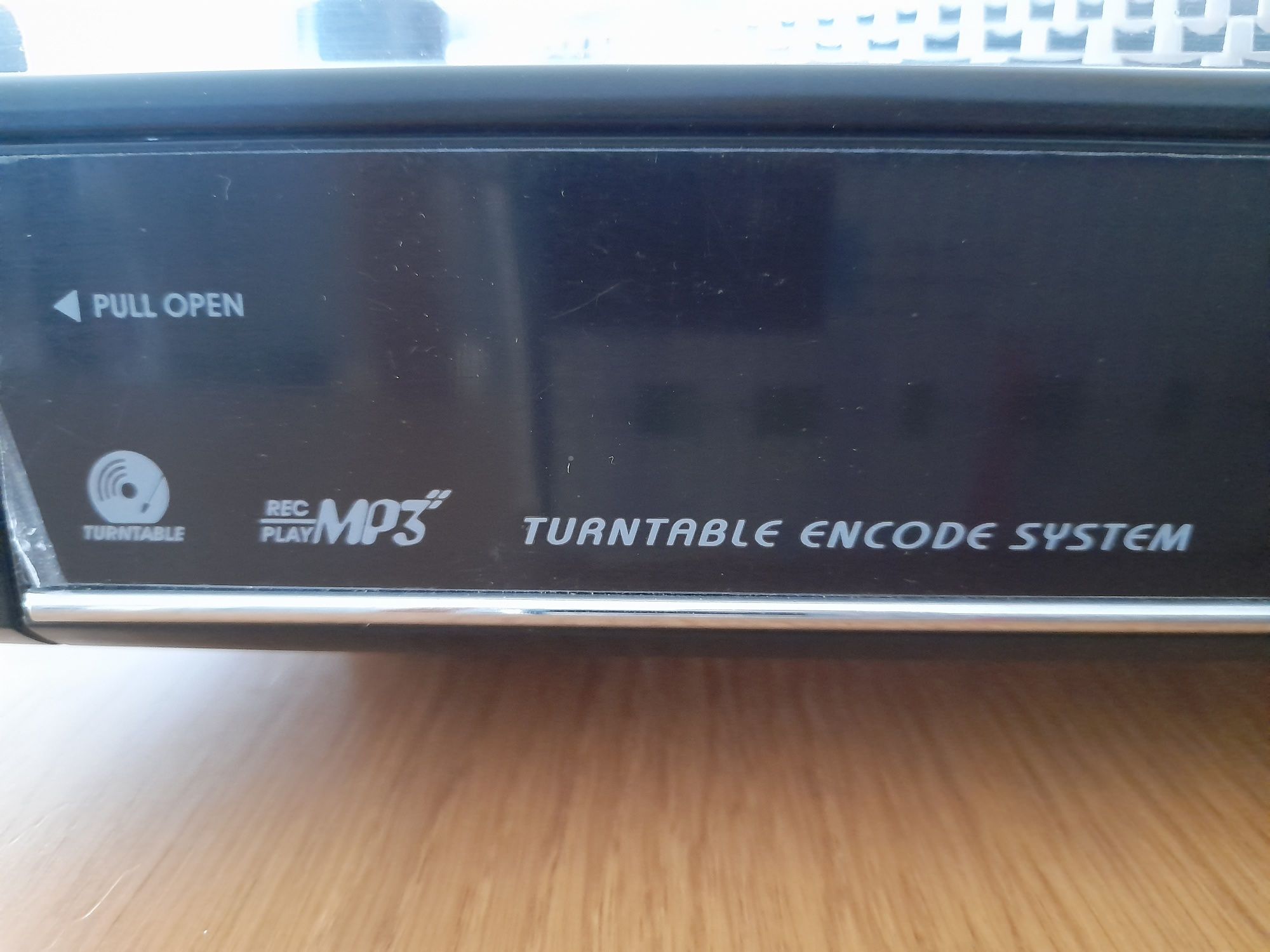 Gira-discos com ligação USB _ Digitalize a sua colecção de vinis