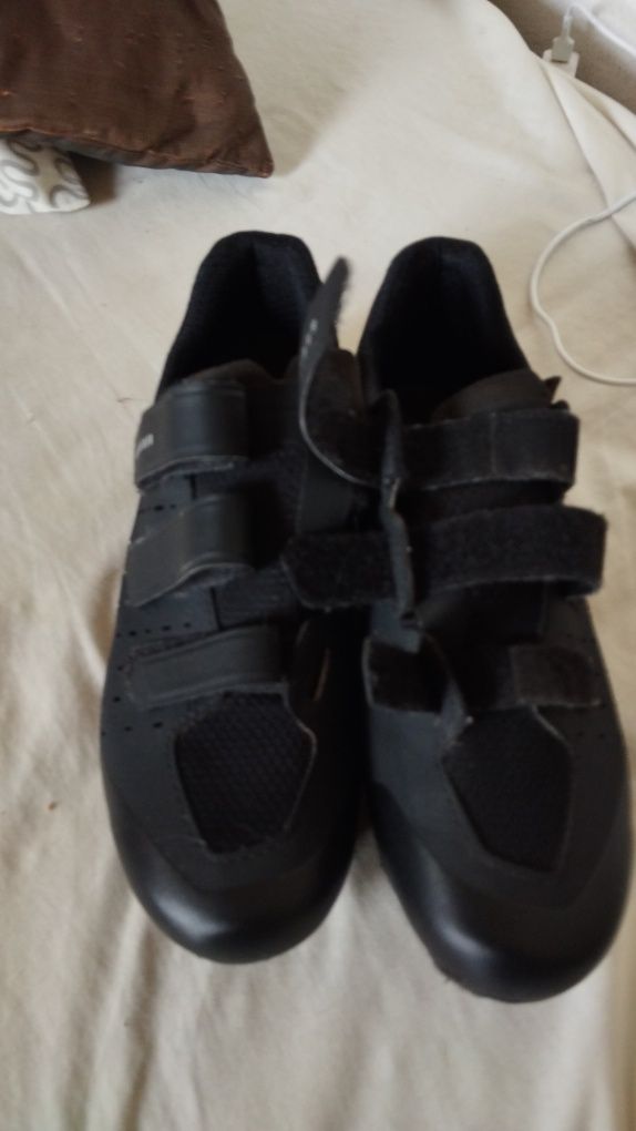 Sapatos de encaixe