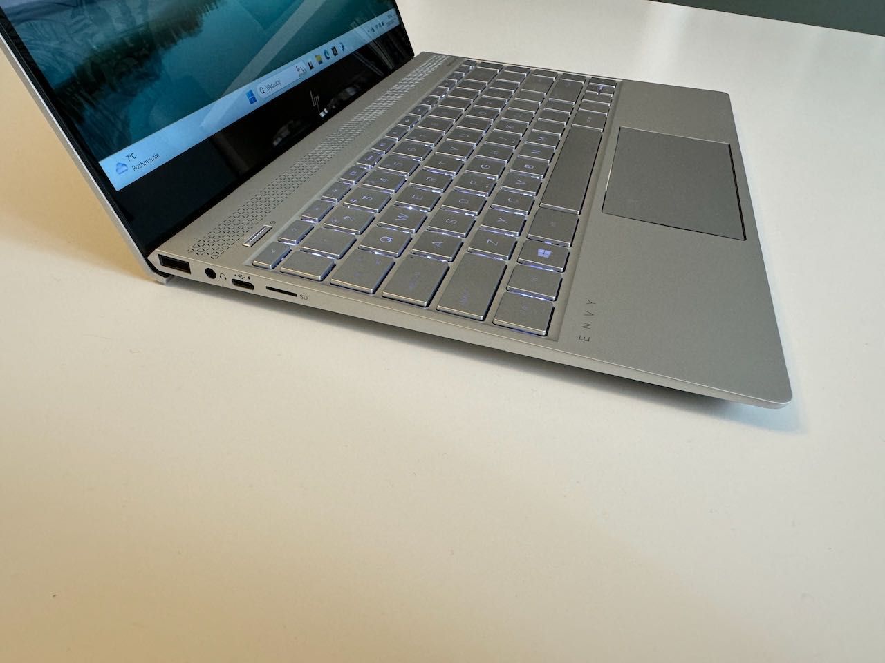 Ultrabook HP Envy 13' (13-ad0xx) (i7-7500U/8GB/256GB Nvidia MX150)