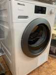 Сушильна машина Нова Miele TED 265 WP