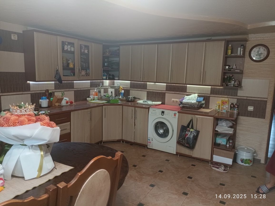Продам ПЕРСПЕКТИВНИЙ будинок