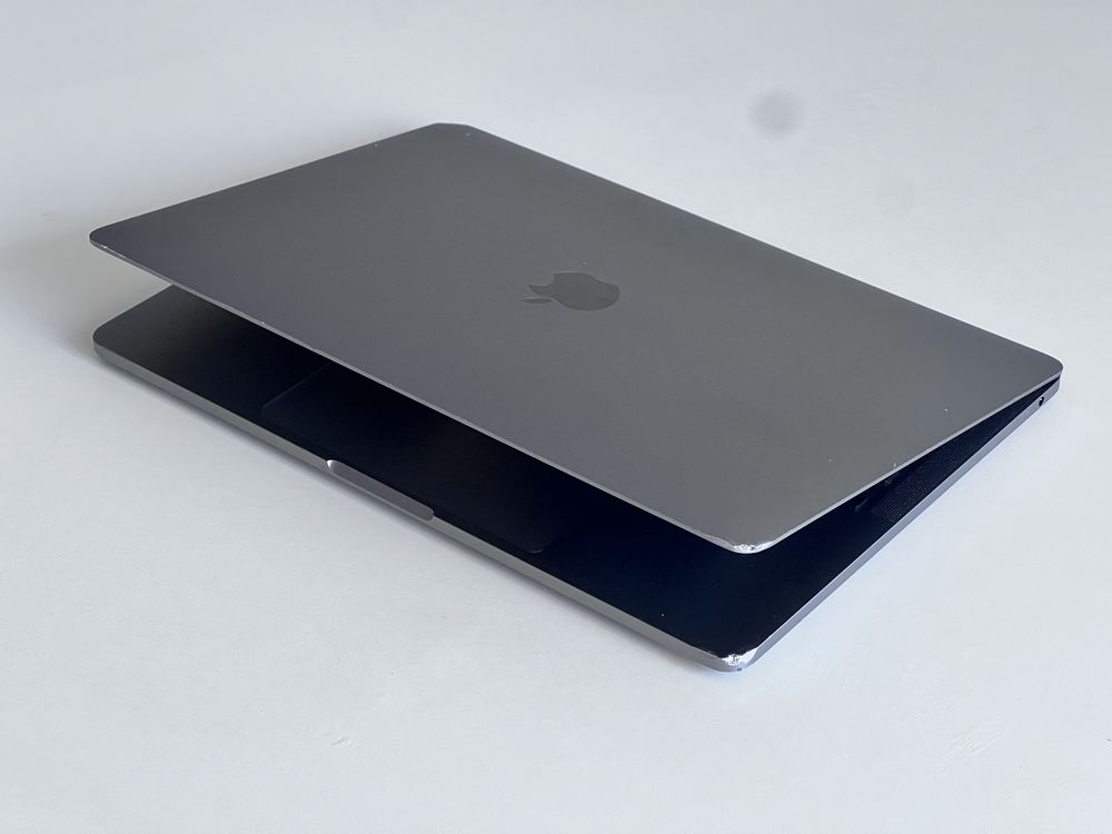 MacBook Pro M1 13” 2020 8/256 Gb Retina XDR (повний комплект)