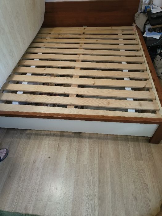 Продам кровать с матрасом 160"200