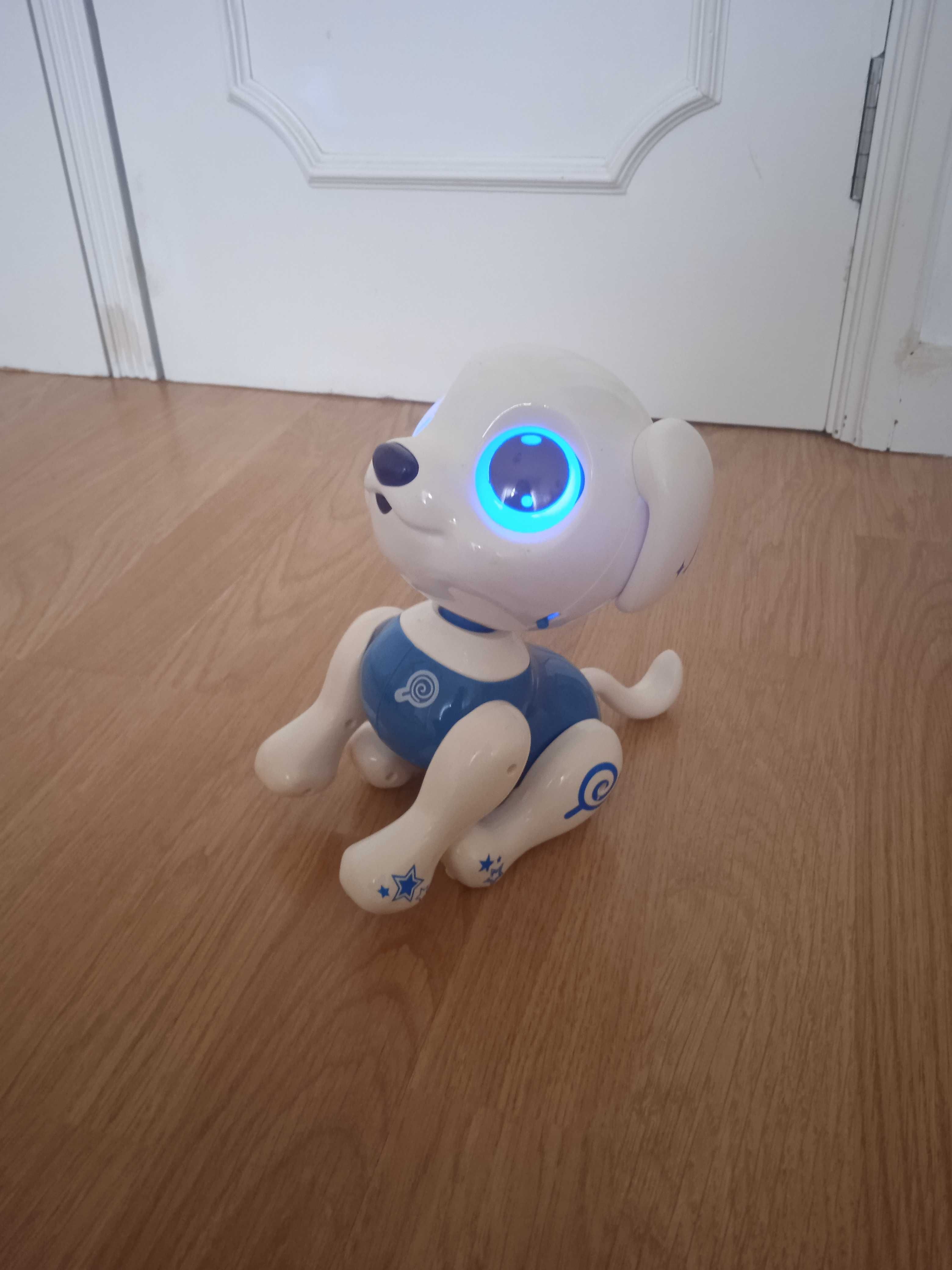 Cão robot interactivo