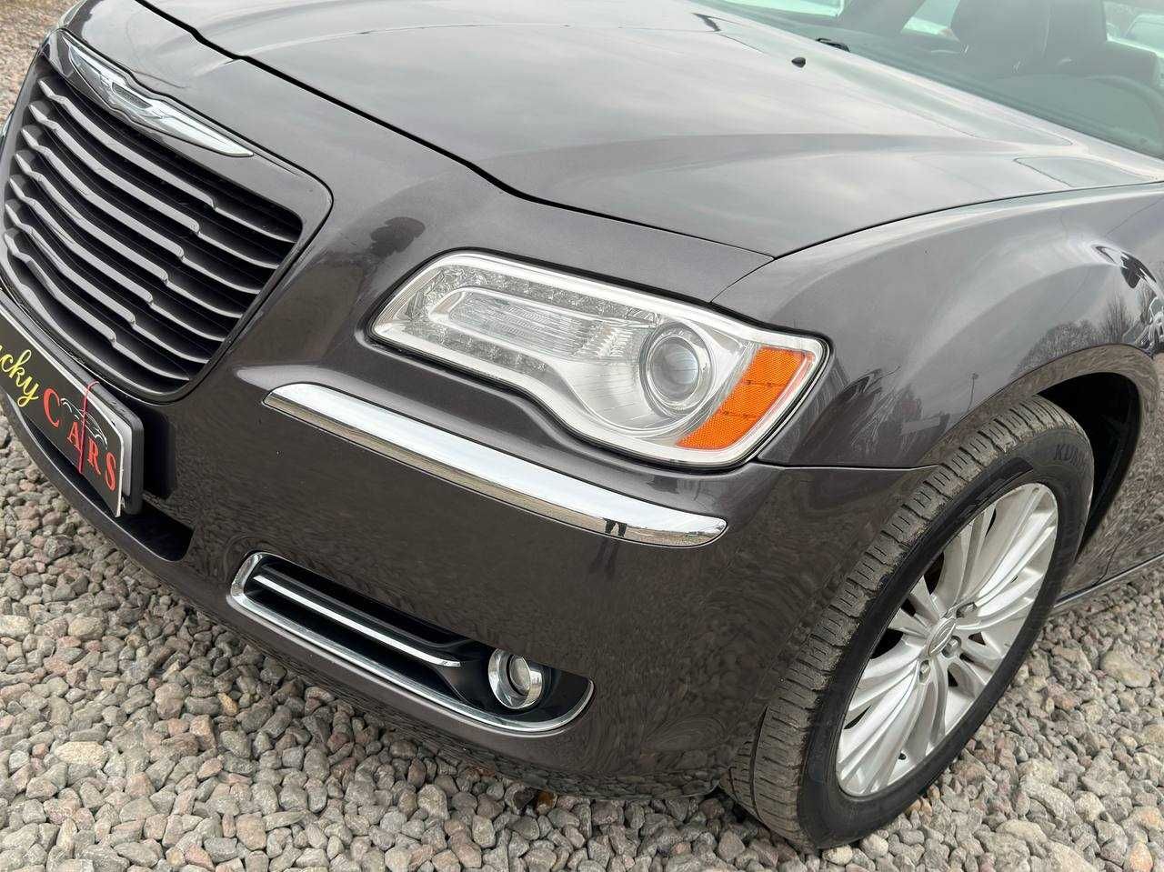 Авто Chrysler 300 2014