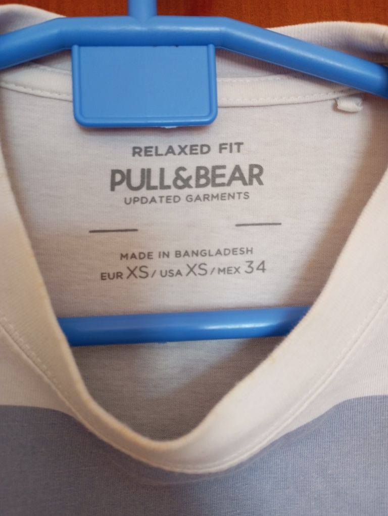 T-shirt Pull & Bear às riscas côr azul e branco