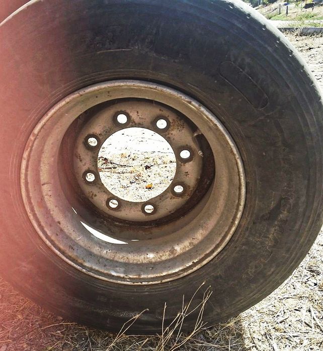 Диск 19,5х14,00 ET 0 + шина 435х50 R19,5 мегаход