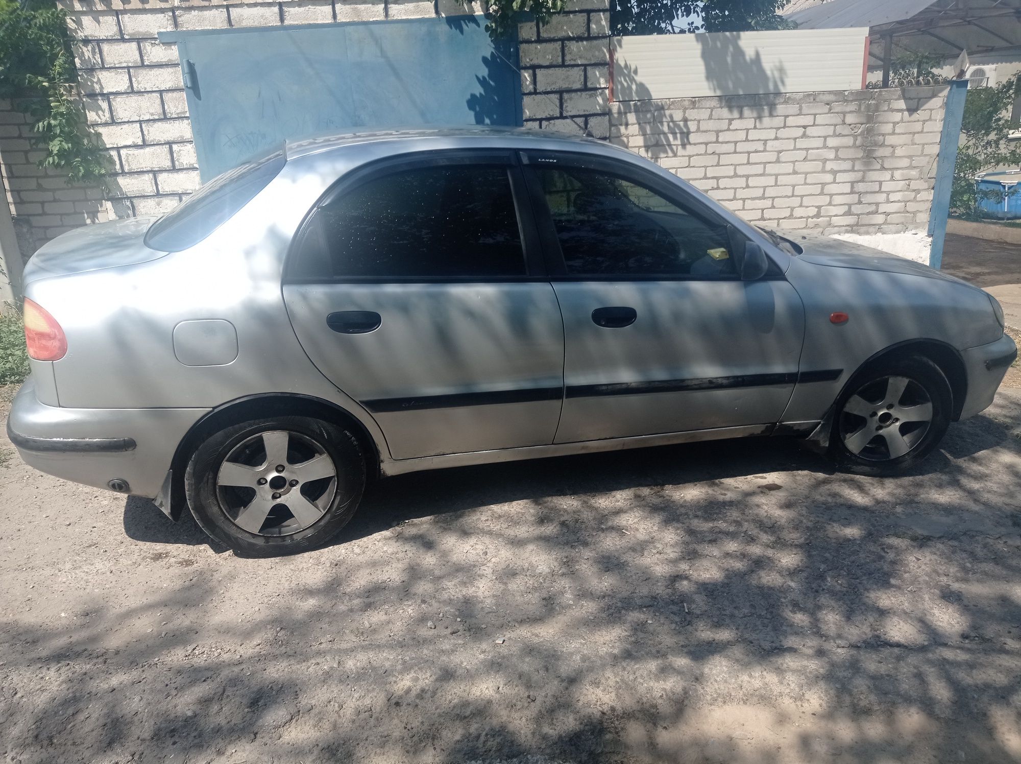 Продам Ланос 1.3