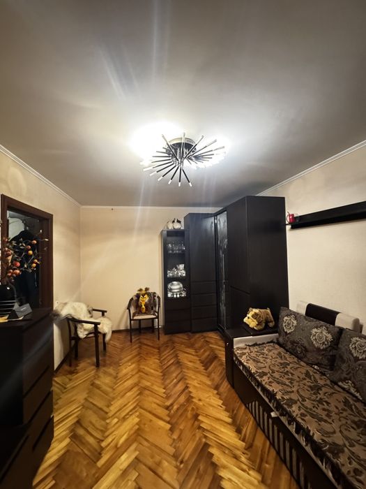 Продаж 2к квартири Дніпровський Бородинський район