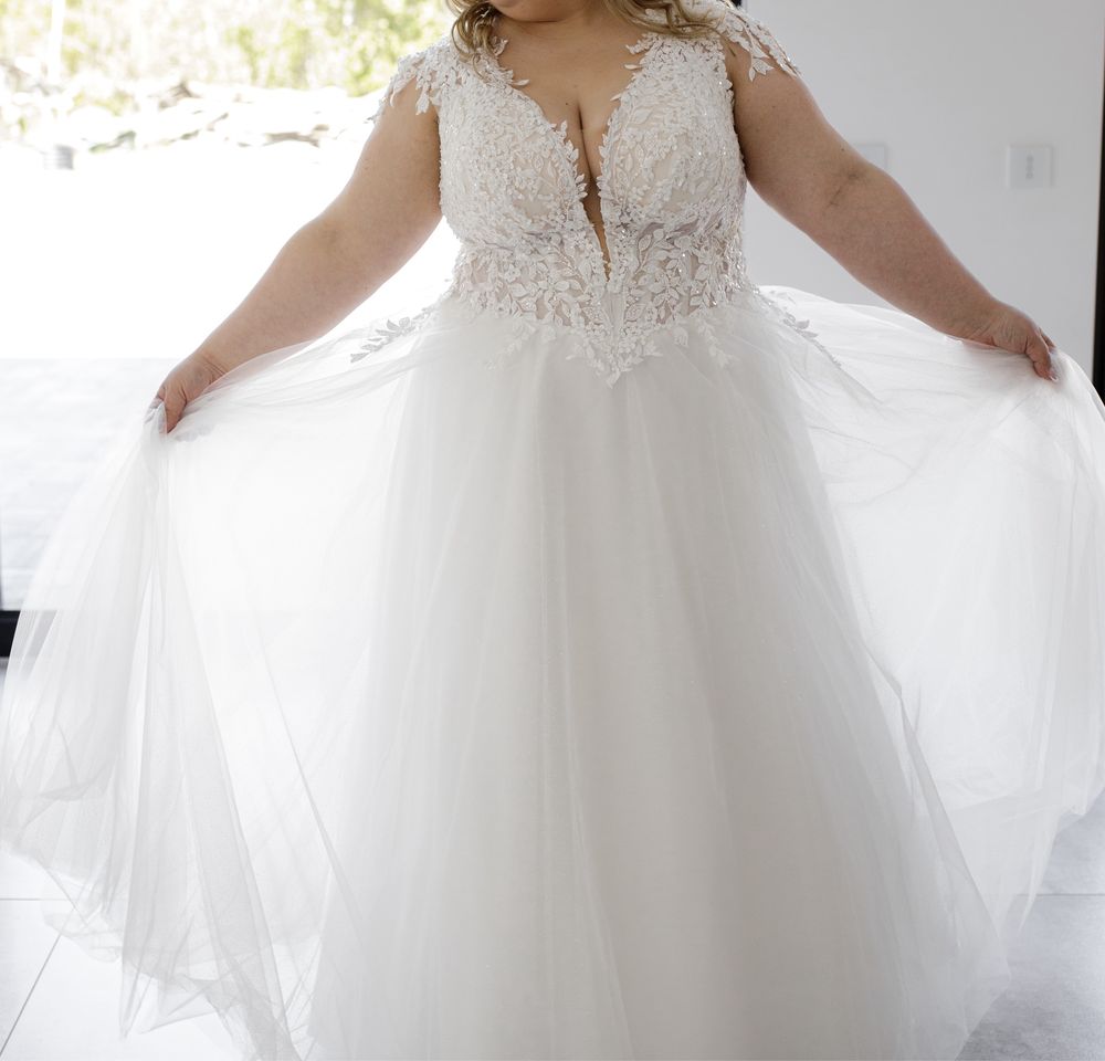 Suknia slubna plus size