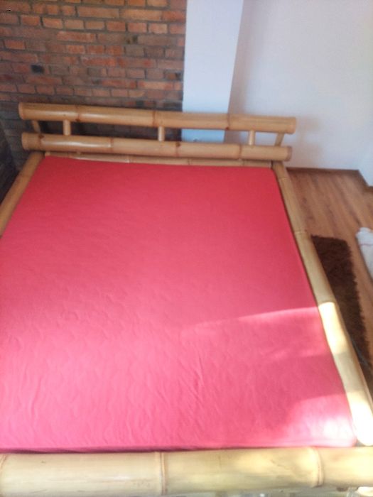 Łóżko tajskie bambusowe z nowym materacem