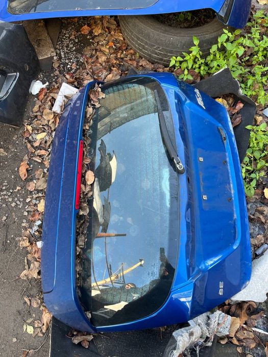 Крышка багажника дверь задняя ляда Ford Fiesta MK7