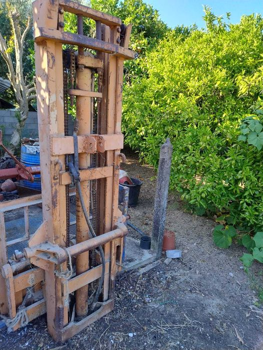 Empilhador para Trator com caixa