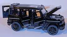 MERCEDES G KLASA - G700 BRABUS - SKALA 1:32 - czarny połysk
