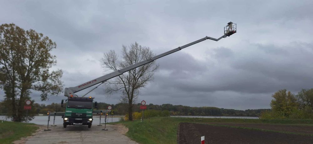Wynajem zwyżki podnośnika koszowego 24h/7 Serock Nowy Dwór Mazowiecki