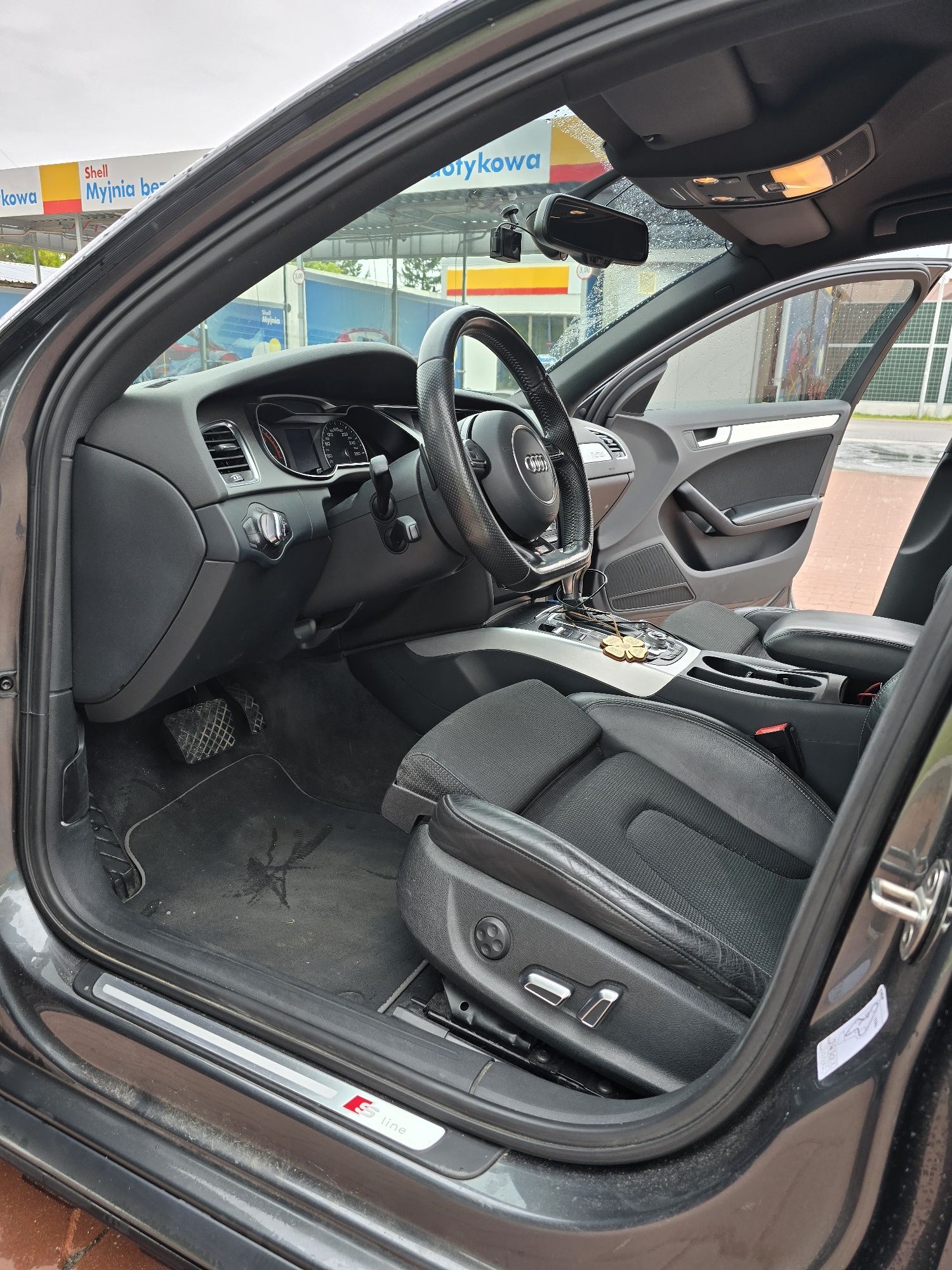 Audi A4 B8 Avant 2014 2.0 Tdi 177km S-Line Quattro