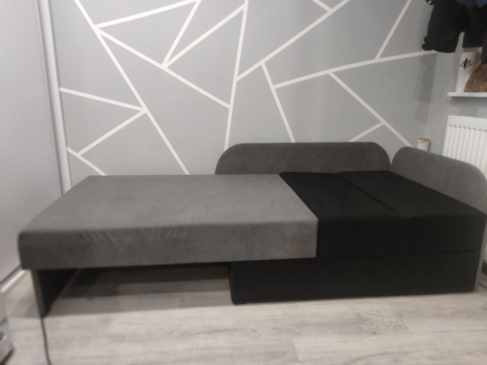 Tapczan dziecięcy czarno-szary kanapa sofa narożnik tapczanik pianka