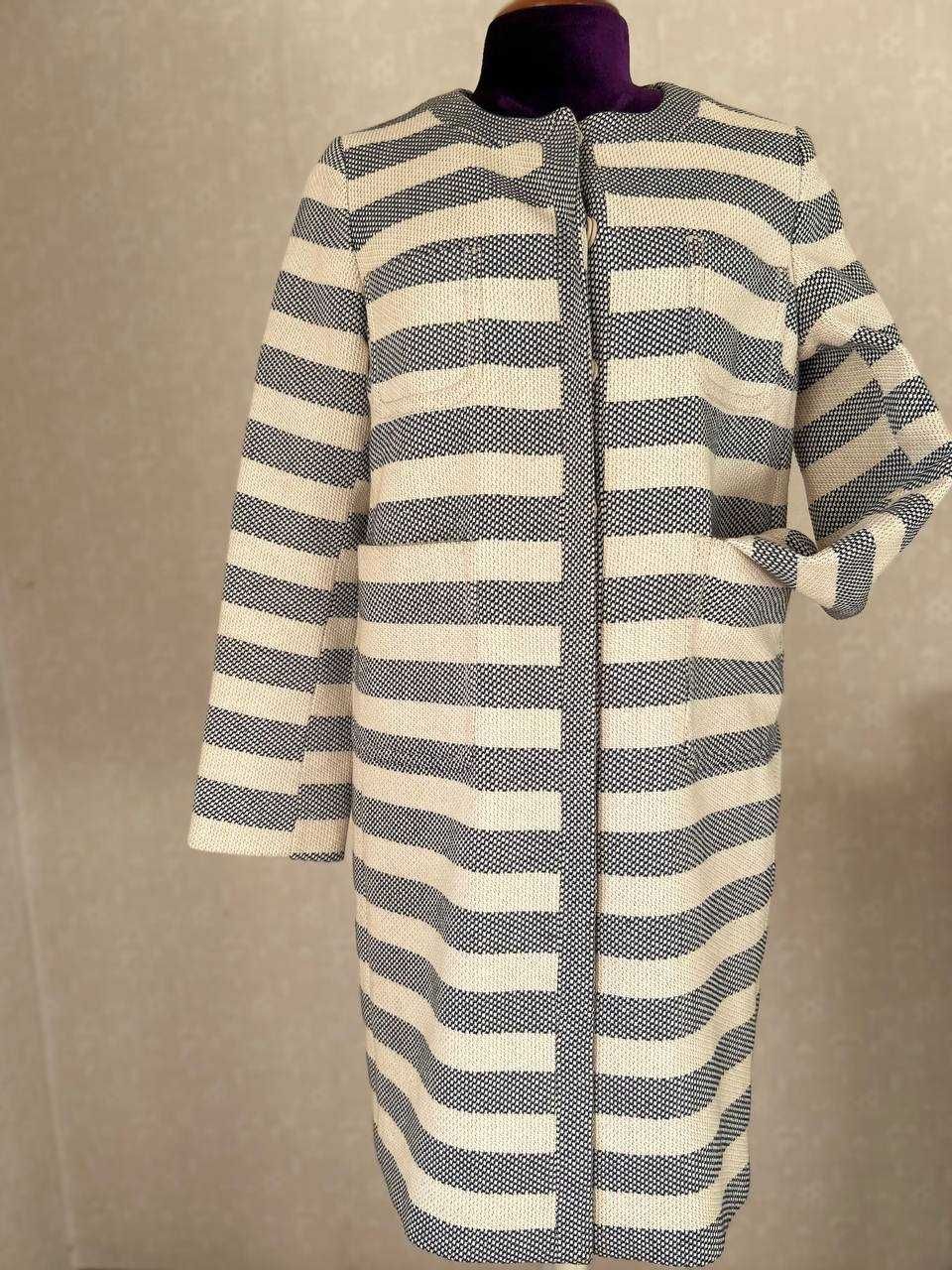Літнє пальто Max Mara оригінал 46р
