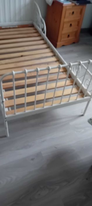 Cama extensivel IKEA