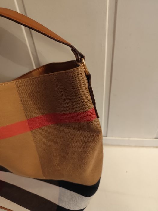 Torebka shoperka jak Burberry