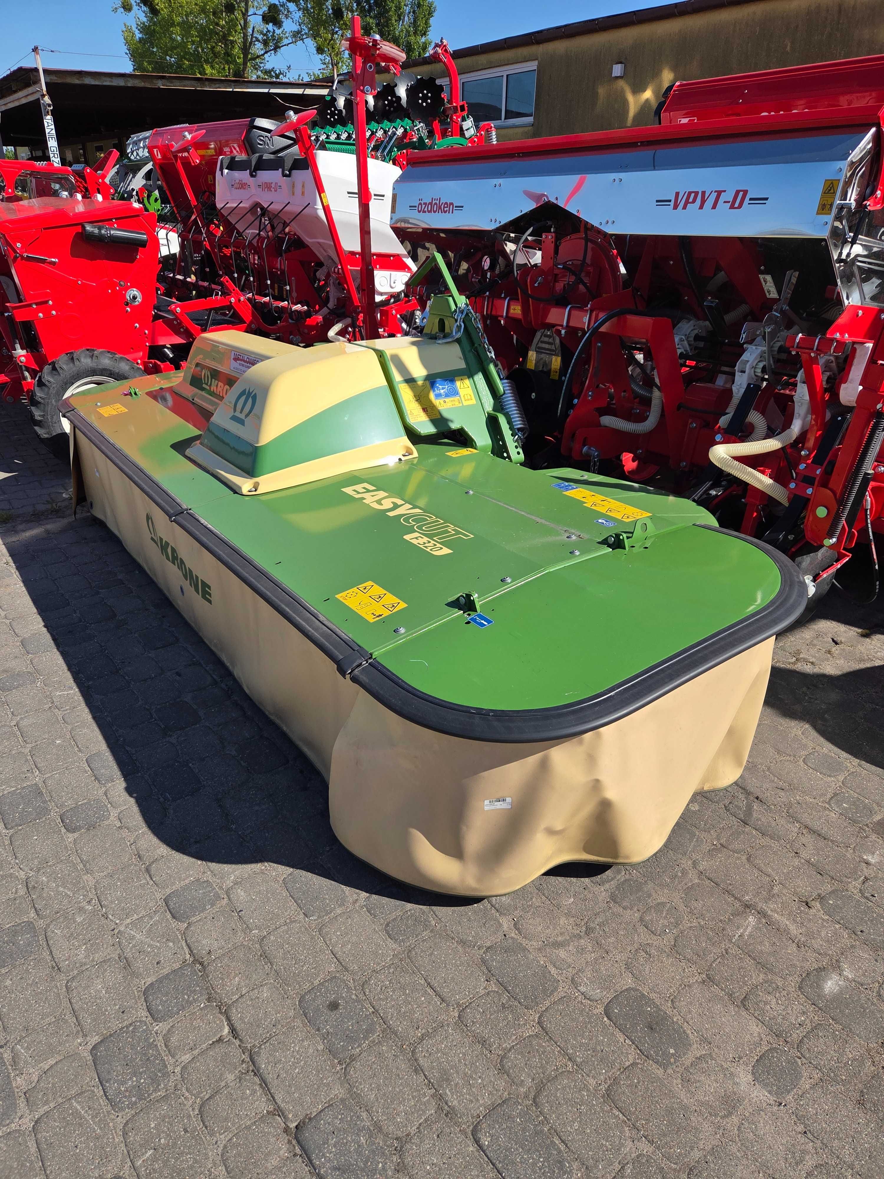 OD RĘKI!!! Kosiarka dyskowa na przedni TUZ Krone EasyCut F 320 M