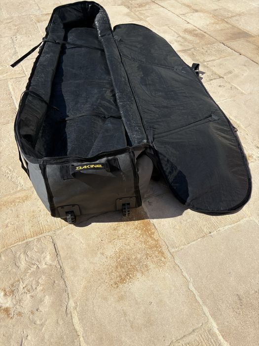 Capa Dakine para transporte de varias pranchas de surf