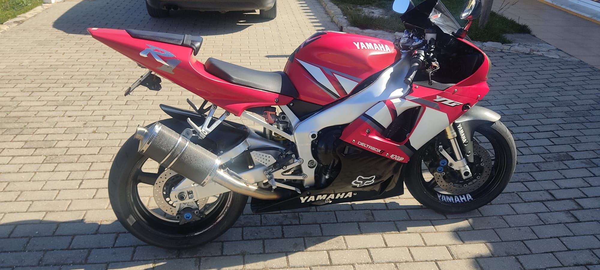 Yamaha  YZF R1 2002