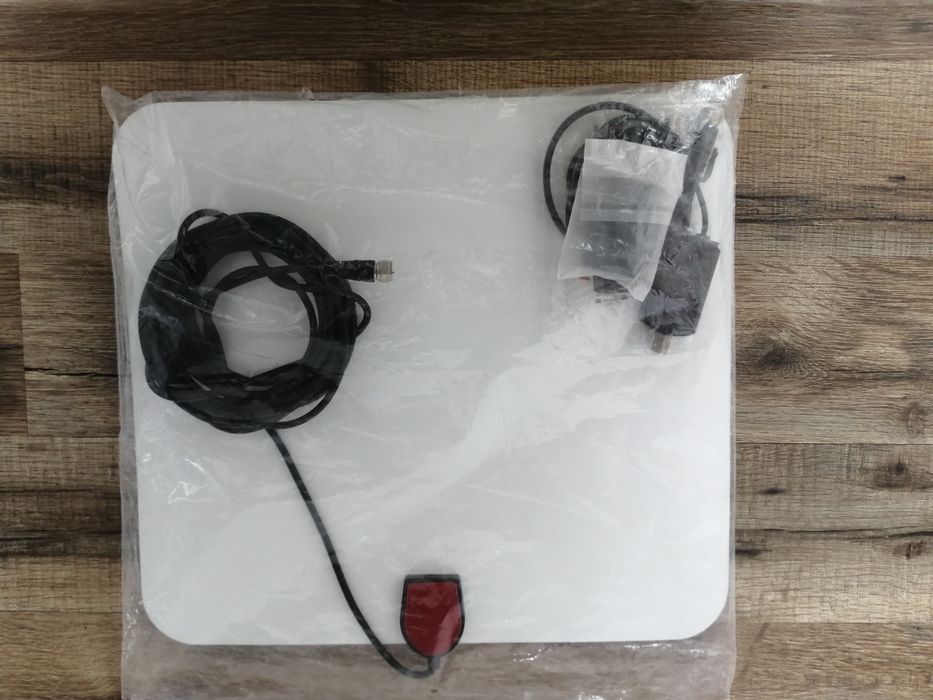 Комнатная телевизионная антенна "FREE HDTV"