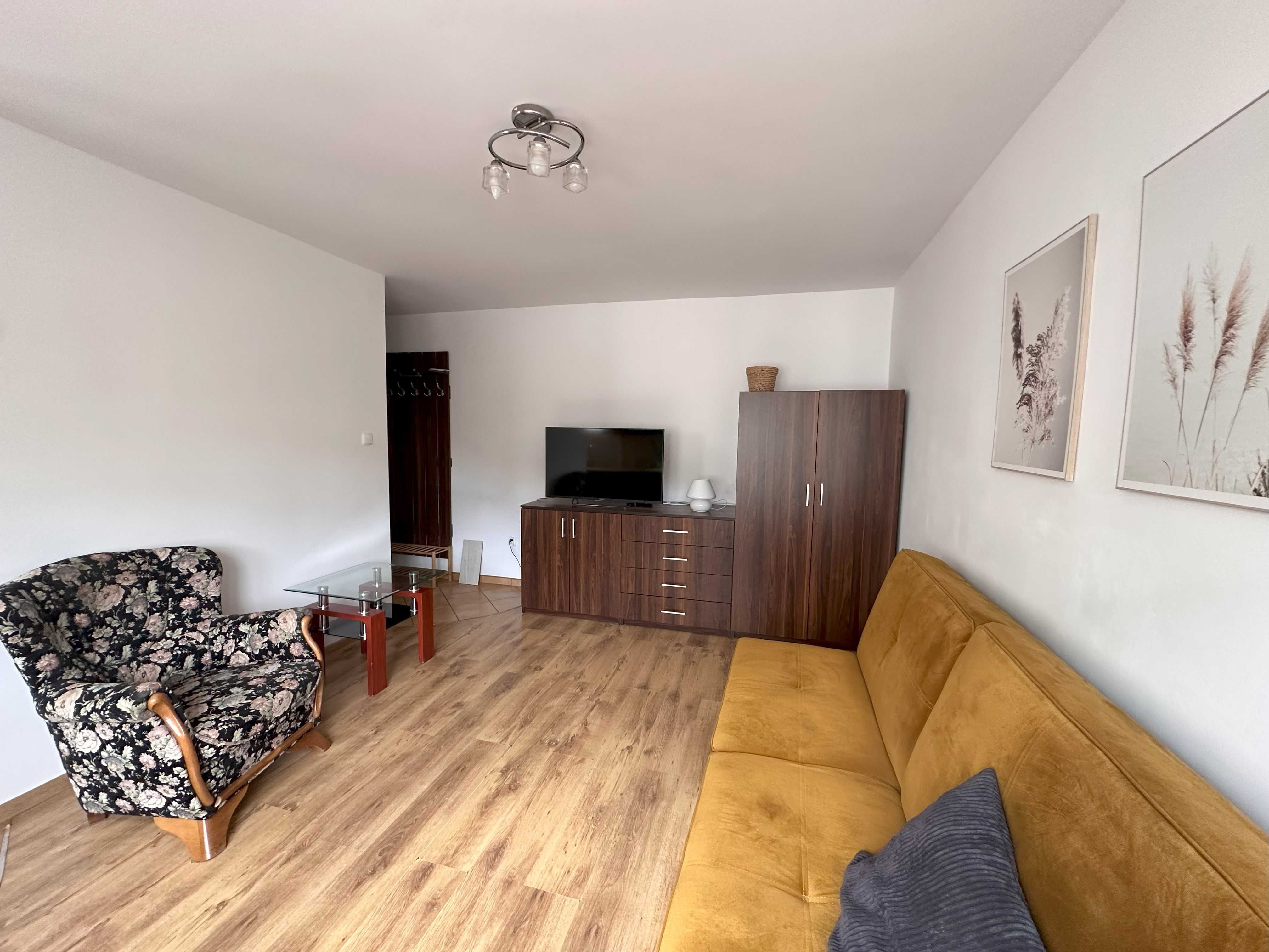 Przytulne mieszkanie 22m² na lato – 20 minut spacerem do plaży!