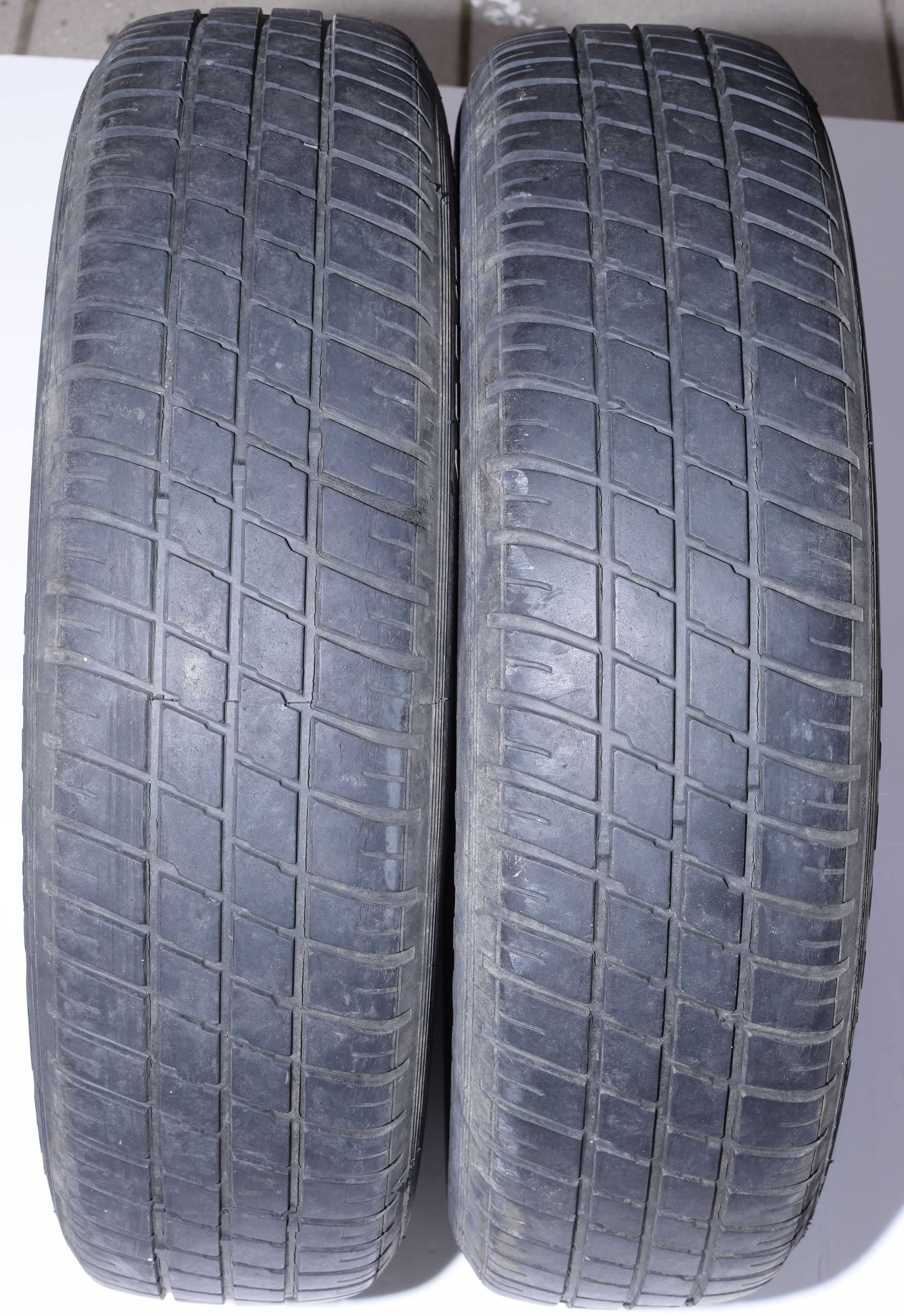 2x Opona 155/70/R13 Bieżnik około 4mm Komplet