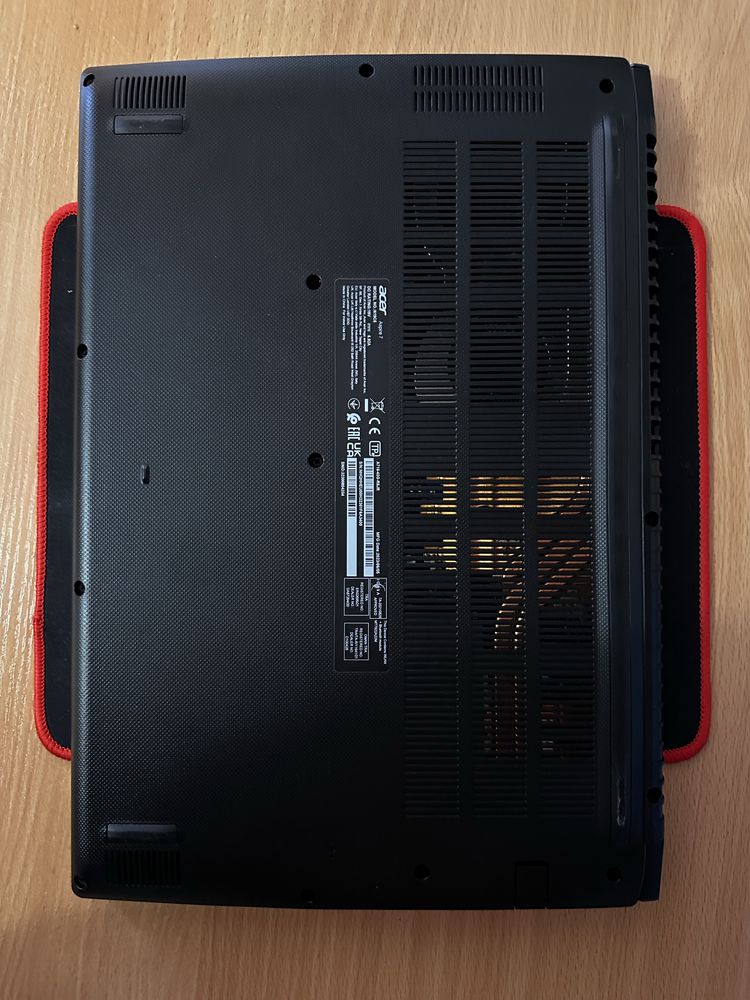 Ноутбук Acer Aspire 7  игровий